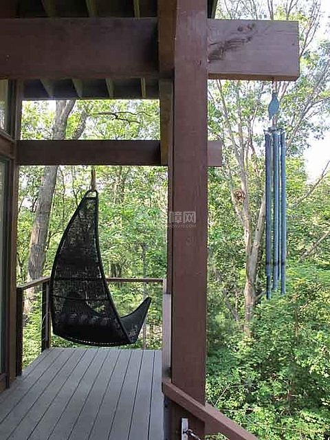 脫離市區(qū)的喧囂 山間別墅寧?kù)o舒適小窩 海外家居,,