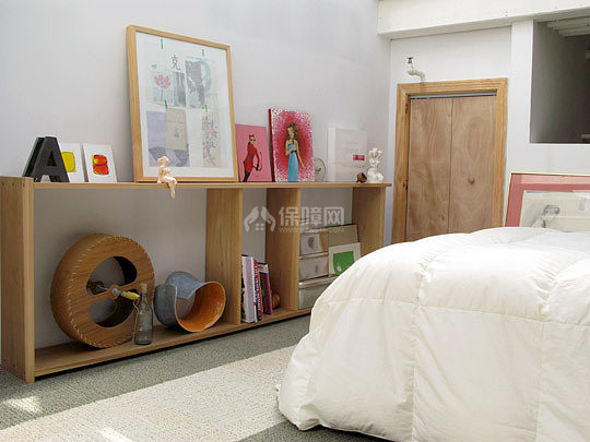 獨(dú)特頂樓loft公寓 各樣飾品展現(xiàn)藝術(shù)風(fēng)味 ,,公