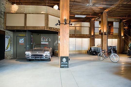 游樂與工作結(jié)合 汽車廠房改造的生活區(qū) 別墅裝修,1
