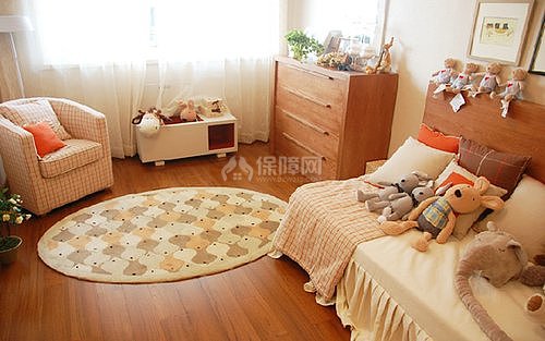 原木色會(huì)給人很溫馨的感覺(jué)，日式風(fēng)格以原木色為主，可