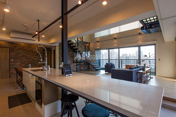 台湾温馨三口之家 超现代LOFT loft风格,跃