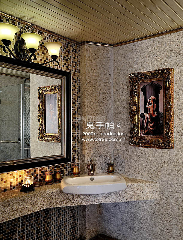 主卫安排下淋浴房之余还要浴缸就有点挤了，我希望有个