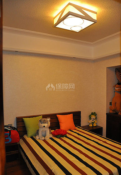 温馨欧式风格儿童房设计效果图
