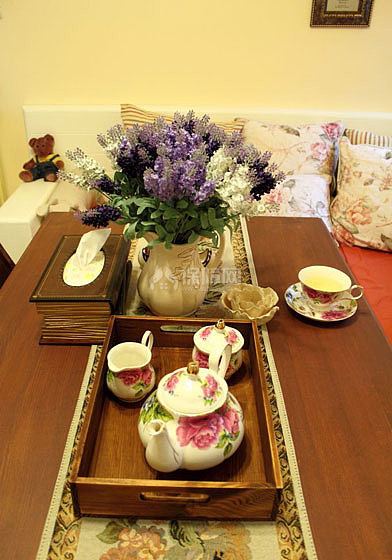 音樂+香薰+花茶+精致甜點(diǎn)=舒適的下午茶時(shí)光。