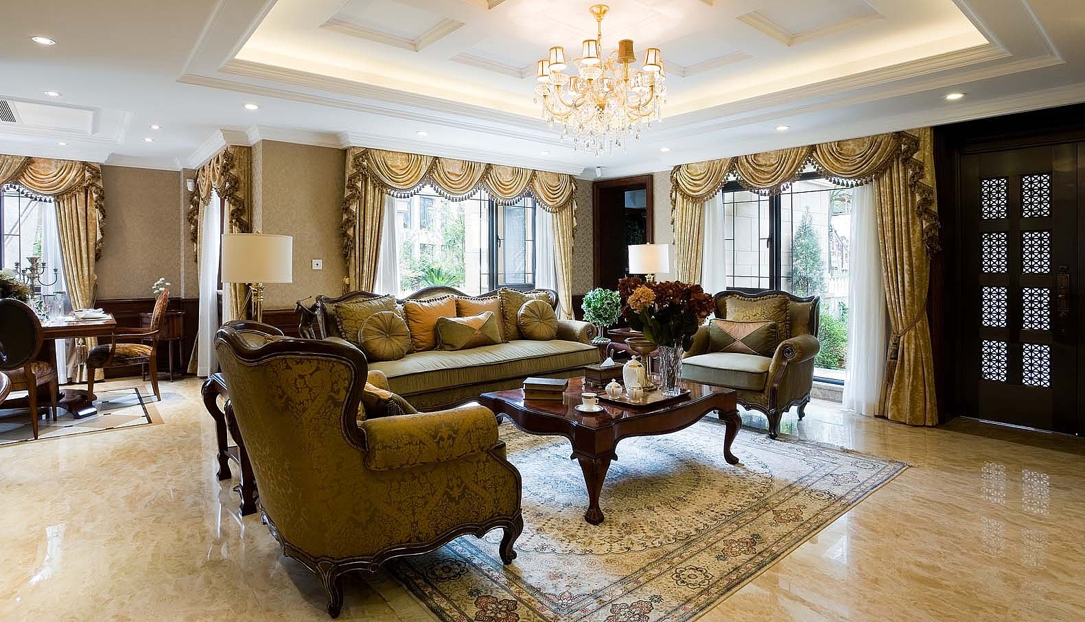 楼盘地址：俊峰香格里拉户型面积：220平方设计风格