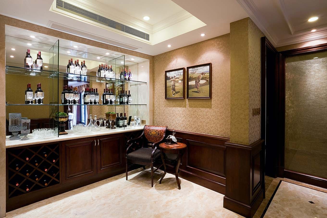 楼盘地址：俊峰香格里拉户型面积：220平方设计风格