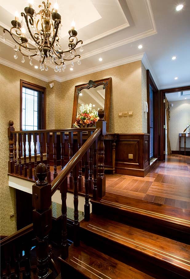 楼盘地址：俊峰香格里拉户型面积：220平方设计风格