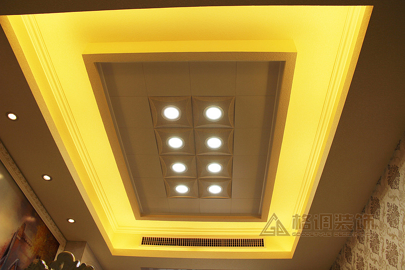 龙湖春森彼岸 120平方 欧式风格 基装造价：5.