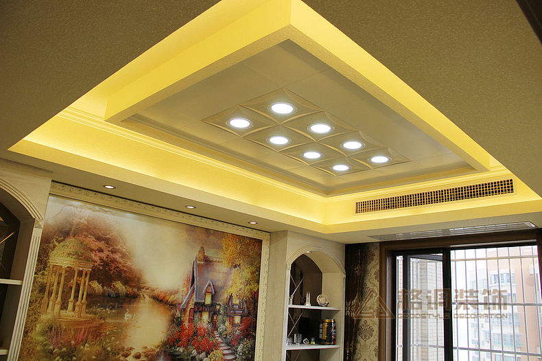 龙湖春森彼岸 120平方 欧式风格 基装造价：5.