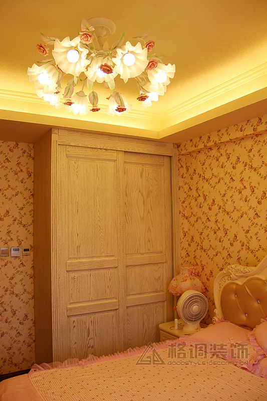 龙湖春森彼岸 120平方 欧式风格 基装造价：5.