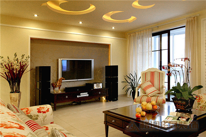 楼盘地址：天湖小镇户型面积：188平方 装修风格：