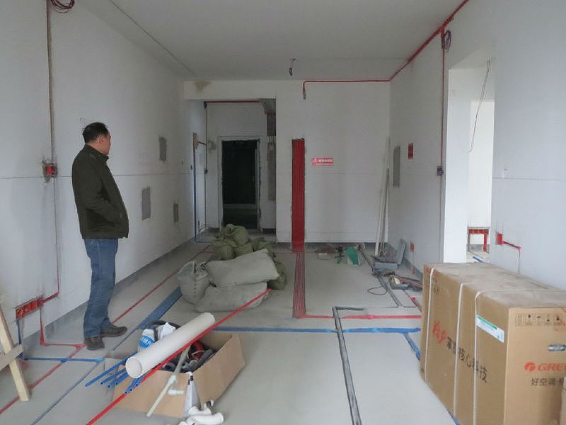 在建工地水电施工现场