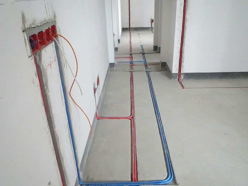 在建工地水电施工现场