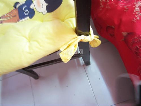 家居DIY：旧衣服别丢!旧衣服变坐垫抱枕萌萌哒!