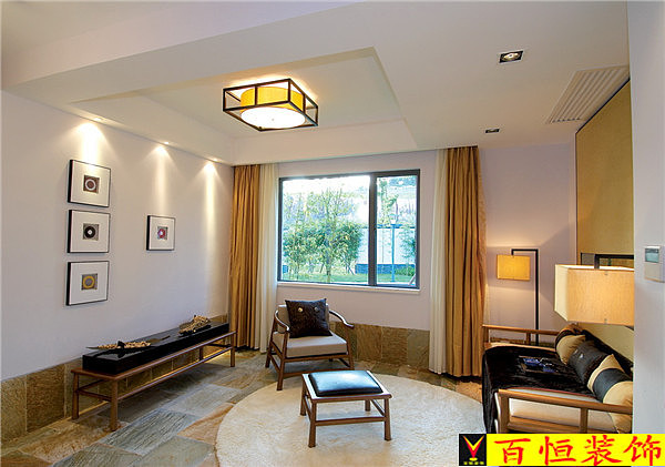 将现代元素与传统元素相结合,以现代人的审美需求来打