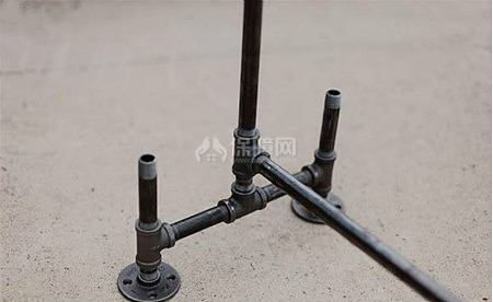 家居DIY：复古工业风钢管挂衣架制作图解!