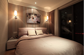 温馨美式风格卧室照片墙效果图