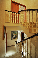 阿凯笛亚庄园地下室楼梯图片