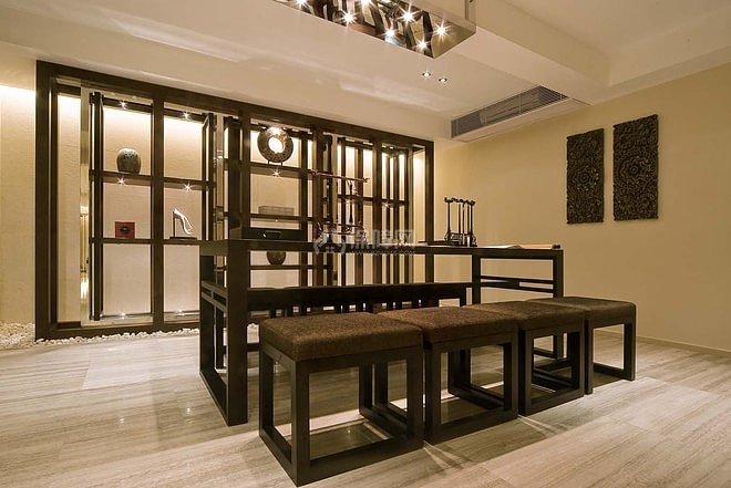 億城燕西華府餐廳餐桌圖片