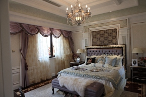 美式古典风格三居室卧室吊顶效果图