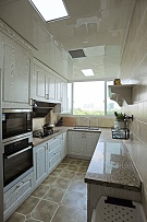 舒适地中海风格两居室厨房整体橱柜装修效果图