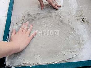 生活小窍门：隐形纱窗怎么清洗，纱窗清洗窍门