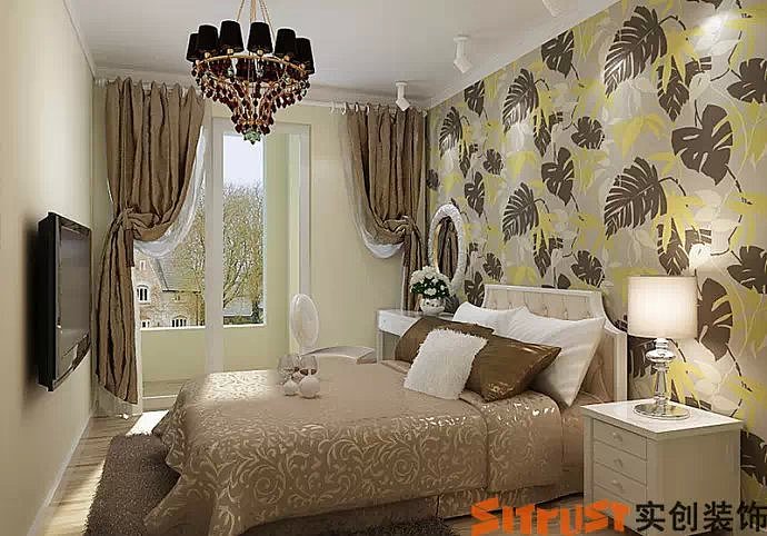 因空间比较小所以采用了镜子材质做 装饰。是那种艺术