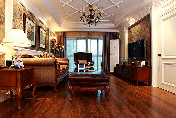 美式的沉稳加上线条的修饰，简称完美，很多业主朋友认