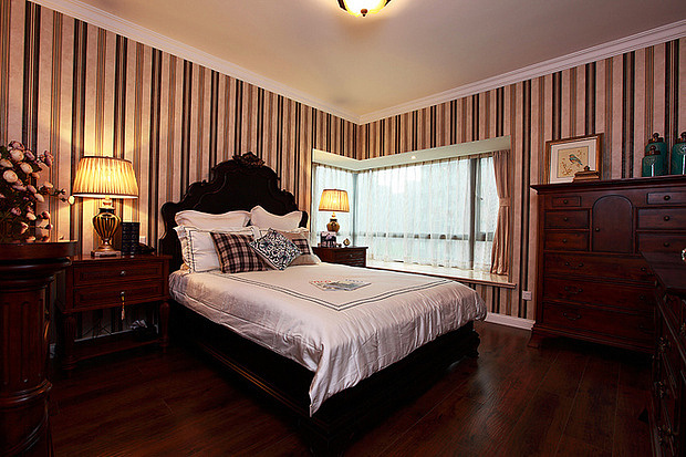 美式的沉稳加上线条的修饰，简称完美，很多业主朋友认