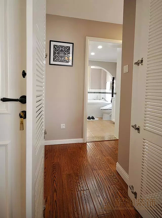 约克郡建筑面积：120平米户 型：三室两厅装修风格