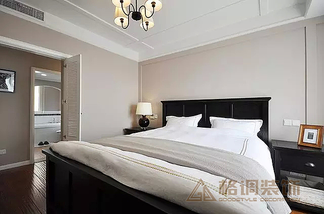 约克郡建筑面积：120平米户 型：三室两厅装修风格