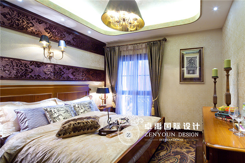 强调婉约、香艳和妩媚，但是随着生活在积累中沉淀，东