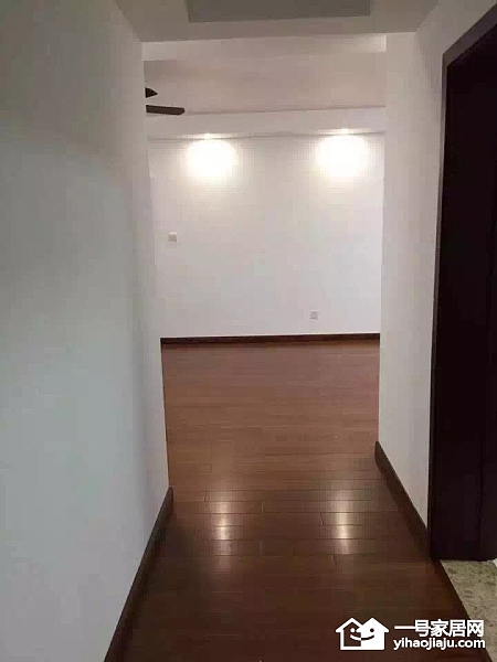 新光嘉园 蒋先生项目经理：王有清设计师：庞龙工程监