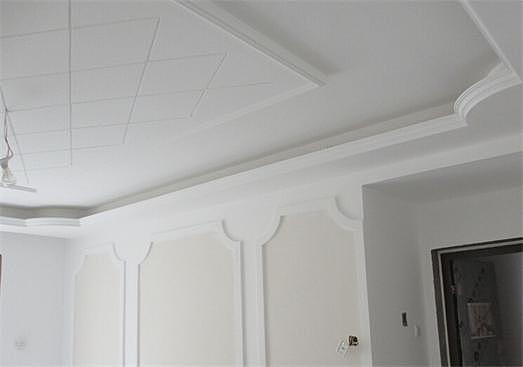 东方早晨油漆施工中
