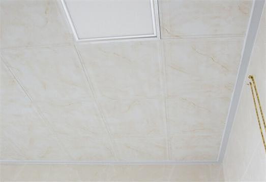 东方早晨油漆施工中