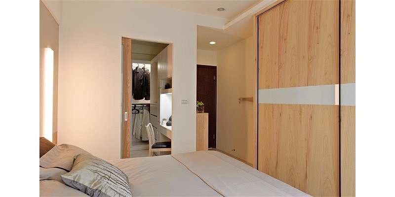 新中式风格是在后现代建筑基础上适用于现代居住理念的