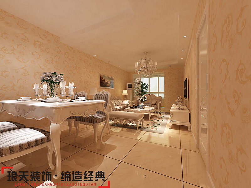 由曲线和非对称线条构成，如花梗、花蕾、葡萄藤、昆虫