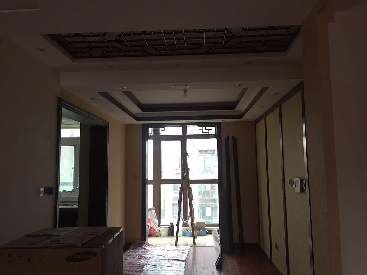 实景图vs效果图--别墅中式大气装修，香山美墅工地供您参观|青岛实创装饰