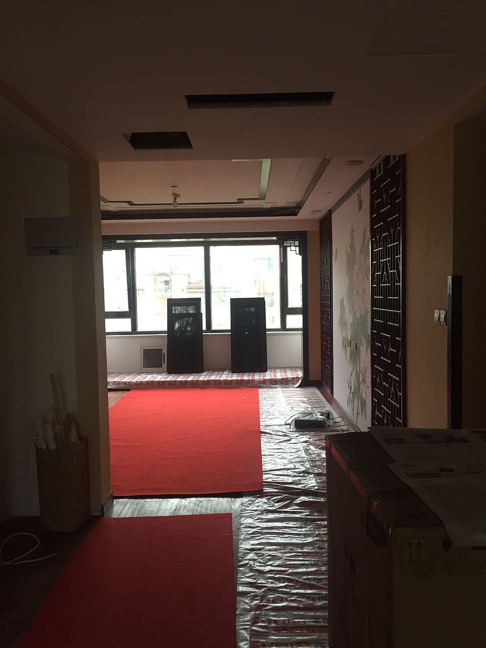 实景图vs效果图--别墅中式大气装修，香山美墅工地供您参观|青岛实创装饰