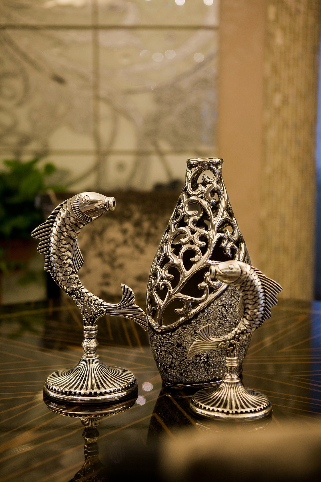 后现代风格，彰显富贵气息，体现主人的生活品味品质