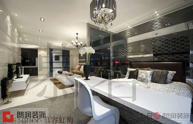本案是一个套一的小户型，业主是一对刚结婚的年轻人，