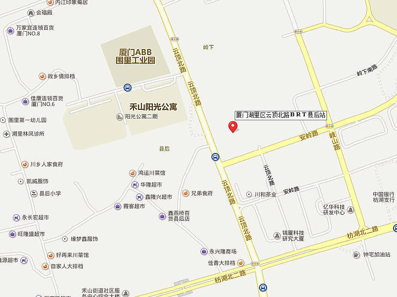 本案设计风格为现代中式，运用大块面的深色木饰面，穿