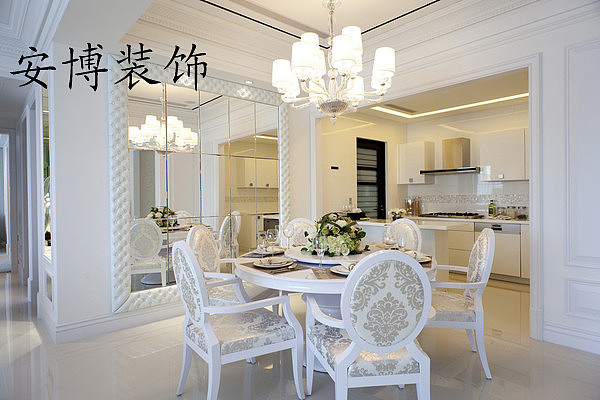 简欧风格：白色为主色调