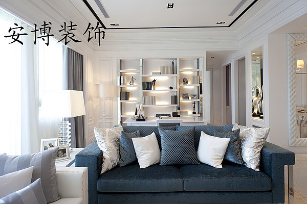 简欧风格：白色为主色调