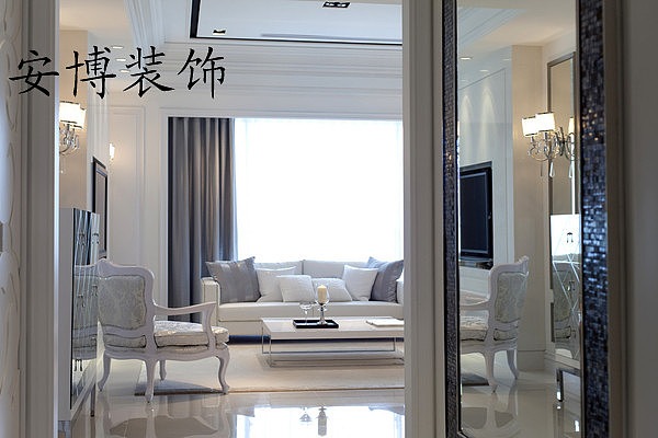 简欧风格：白色为主色调