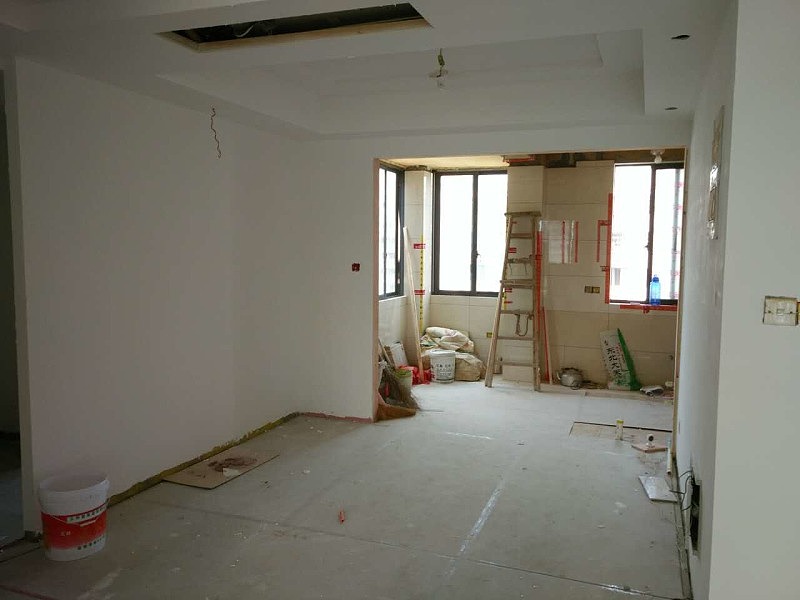 余杭合丰苑11-2-1602油漆施工装修中
