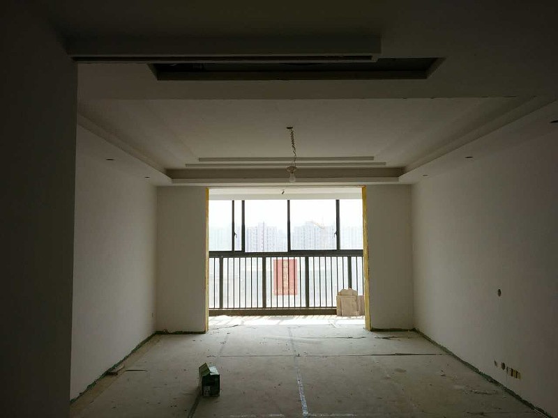 余杭合丰苑11-2-1602油漆施工装修中