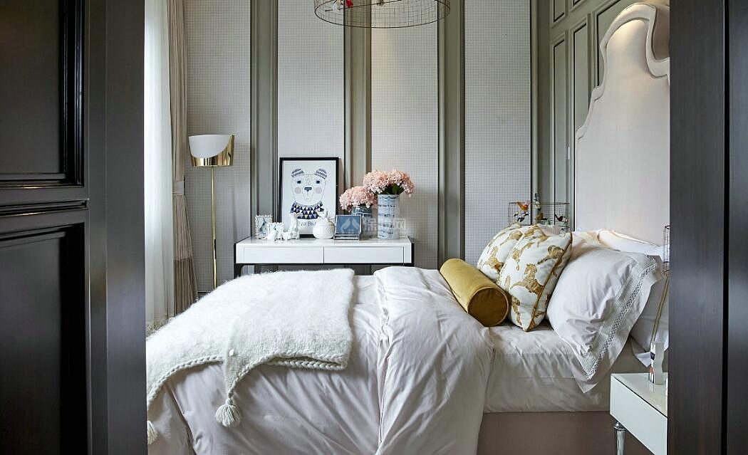 118平现代美式风格别墅卧室设计图片