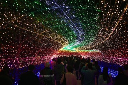 世界上最亮的灯100000图片