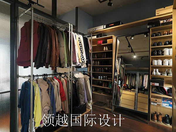 衣帽间